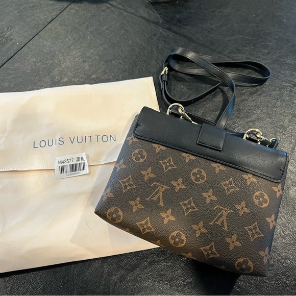 louis vuitton Luxury Designer Black and Brown Handbag - Picture 3 of 5